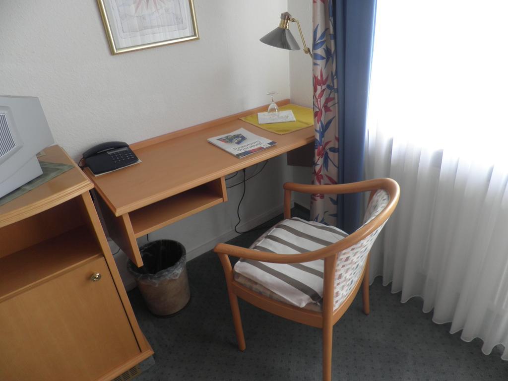 Hotel Haarener Hof Bad Wünnenberg Pokój zdjęcie